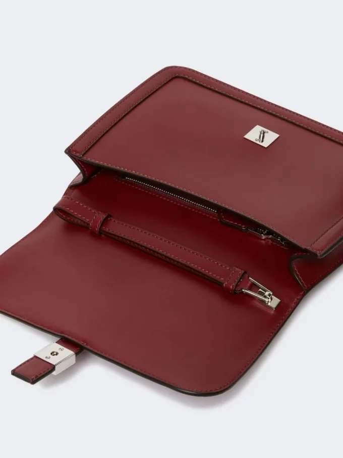 Smooth leather clutch, bordeaux