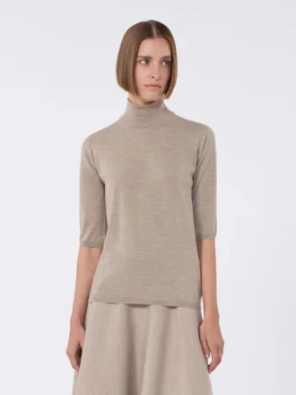 Stockinette-stitched wool polo-neck sweater, brown