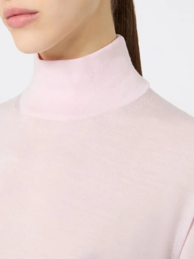 Stockinette-stitched wool polo-neck sweater, pink Stockinette-stitched wool polo-neck sweater, pink