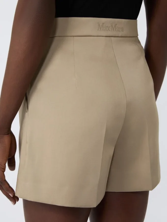 Stretch cotton satin shorts, kaki Stretch cotton satin shorts, kaki