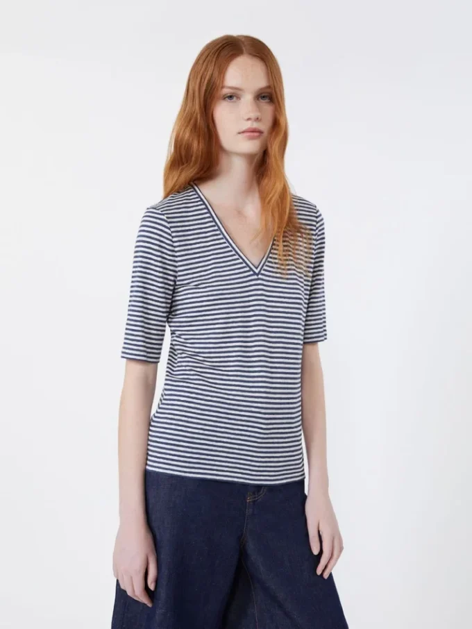 Stretch linen jersey v-neck t-shirt, ultramarine Stretch linen jersey v-neck t-shirt, ultramarine
