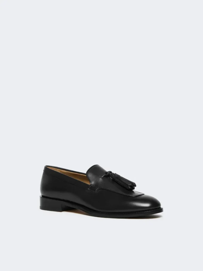 Tasselled leather loafers, black Tasselled leather loafers, black