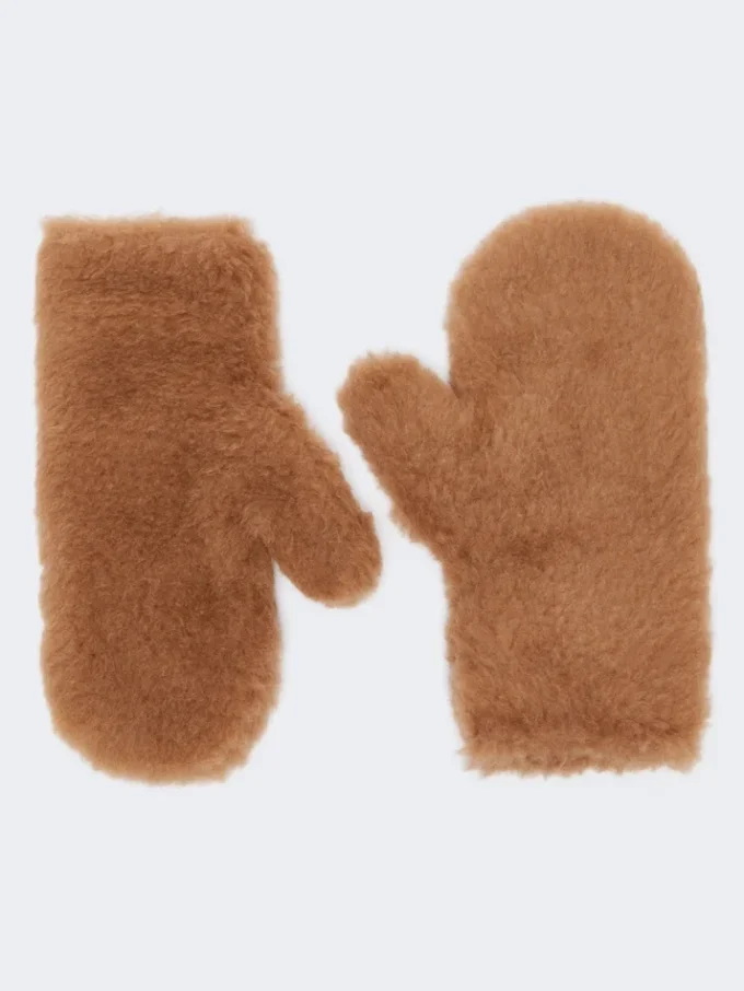 Teddy fabric mittens, camel Teddy fabric mittens, camel