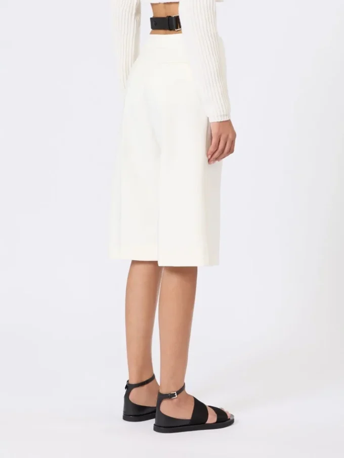 Viscose crepe jersey bermuda shorts, white Viscose crepe jersey bermuda shorts, white