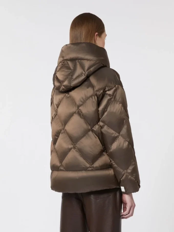 Water-repellent canvas belted down jacket, hazelnut brown Water-repellent canvas belted down jacket, hazelnut brown