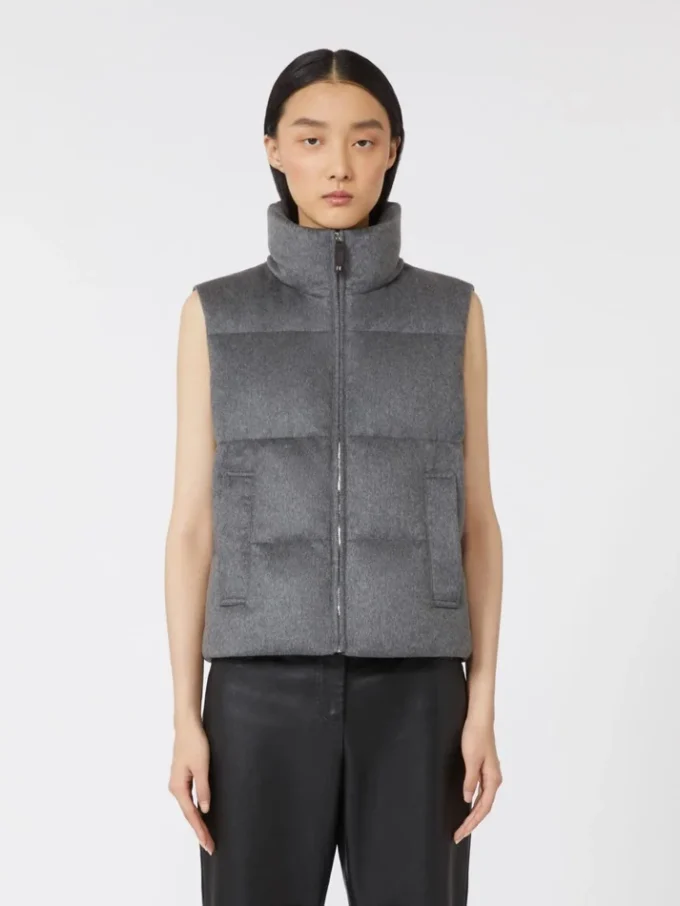 Water-repellent padded cashmere and canvas gilet, medium grey Water-repellent padded cashmere and canvas gilet, medium grey