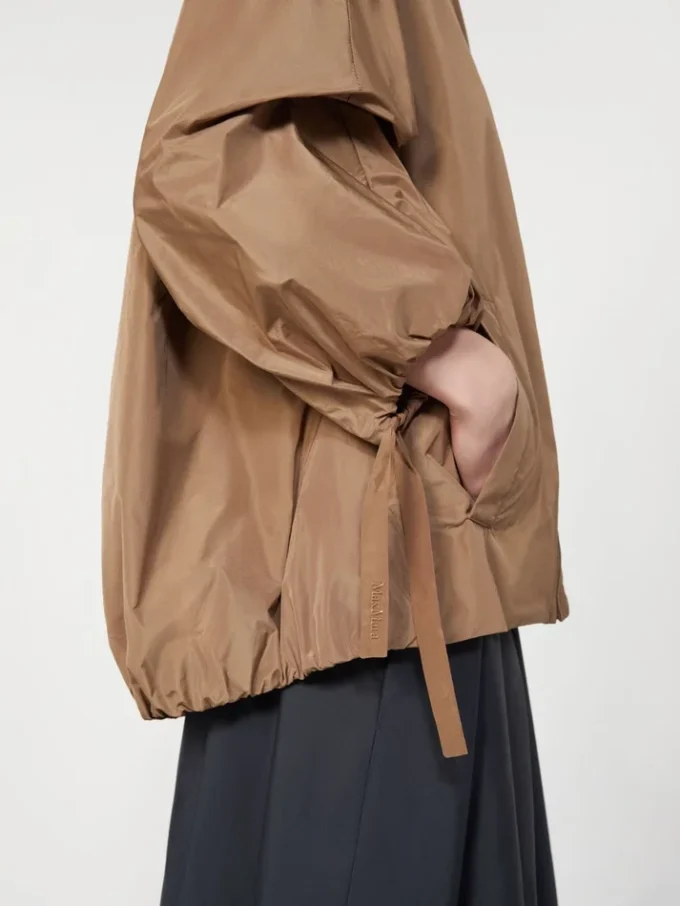 Water-repellent taffeta jacket, camel Water-repellent taffeta jacket, camel