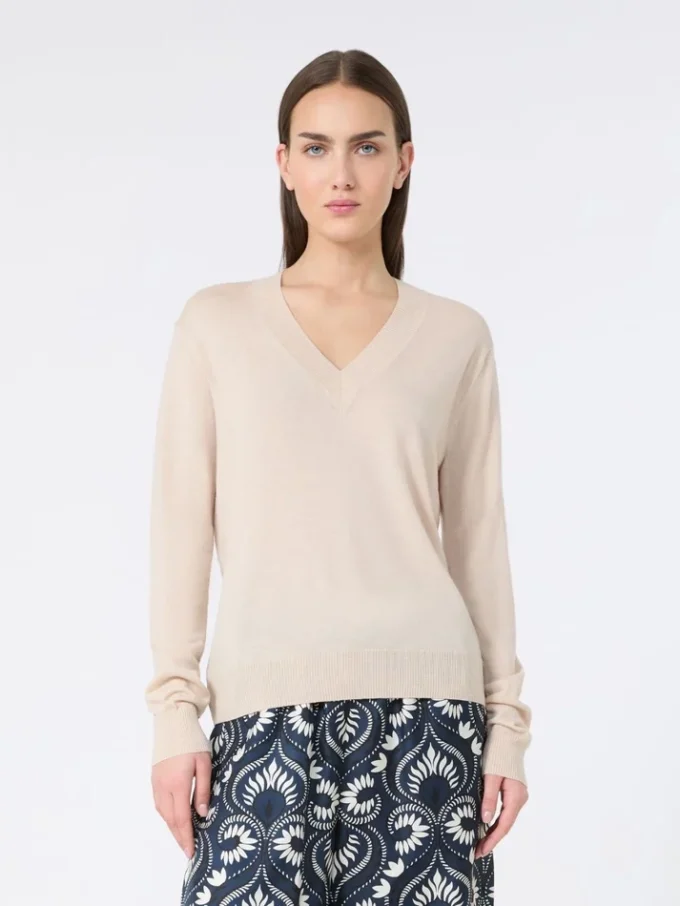 Wool and cashmere sweater, beige Wool and cashmere sweater, beige