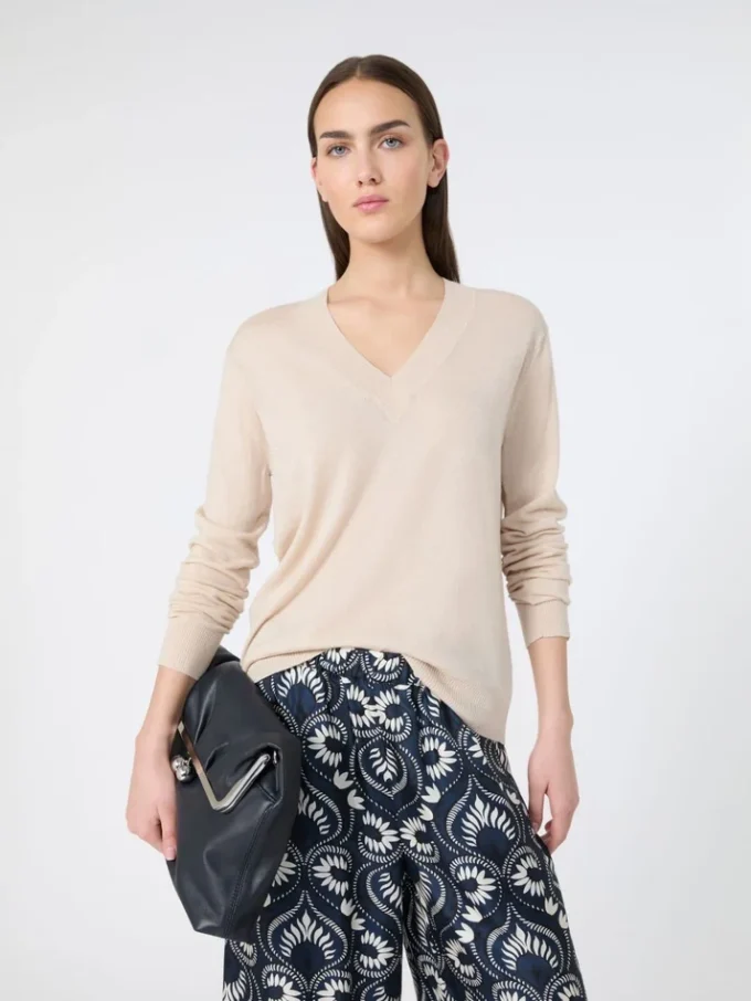 Wool and cashmere sweater, beige Wool and cashmere sweater, beige