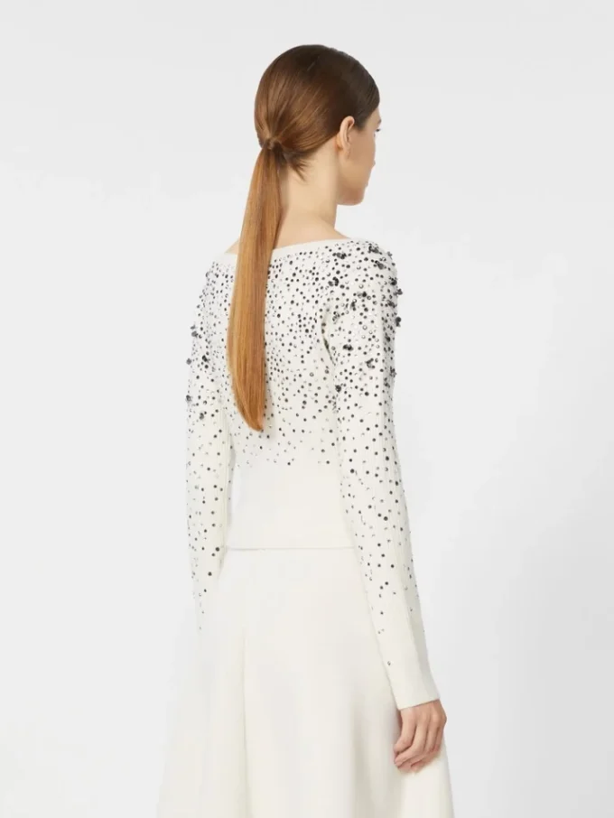 Wool and cashmere v-neck sweater, ivory Wool and cashmere v-neck sweater, ivory