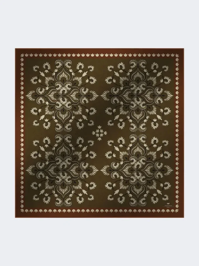 Wool and silk stole, caramel Wool and silk stole, caramel