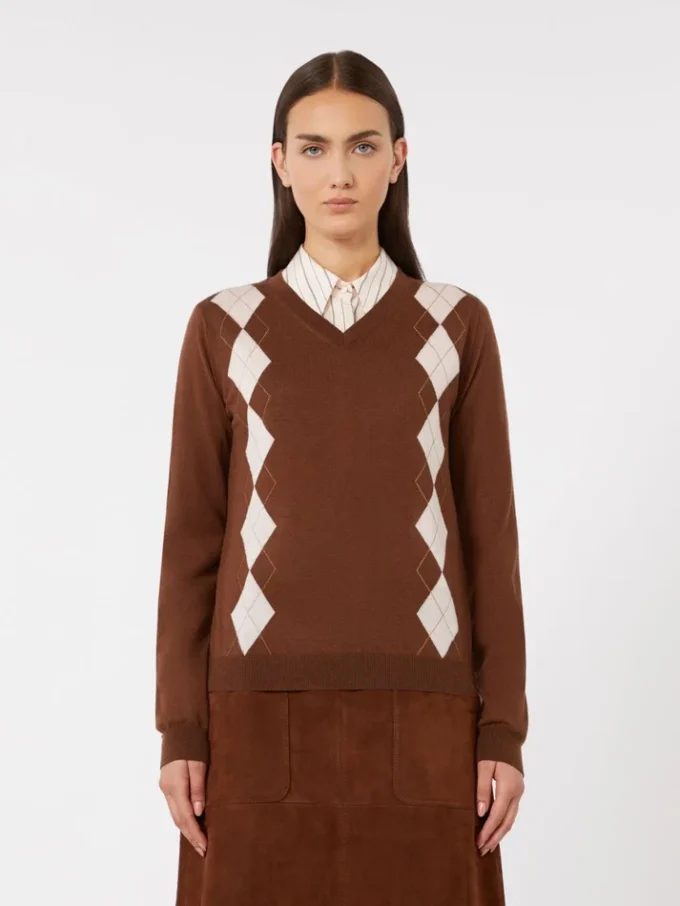 Wool and silk sweater, chocolate Wool and silk sweater, chocolate