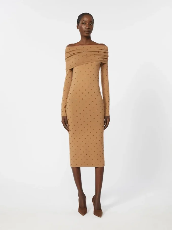 Wool yarn dress, skin dore Wool yarn dress, skin dore