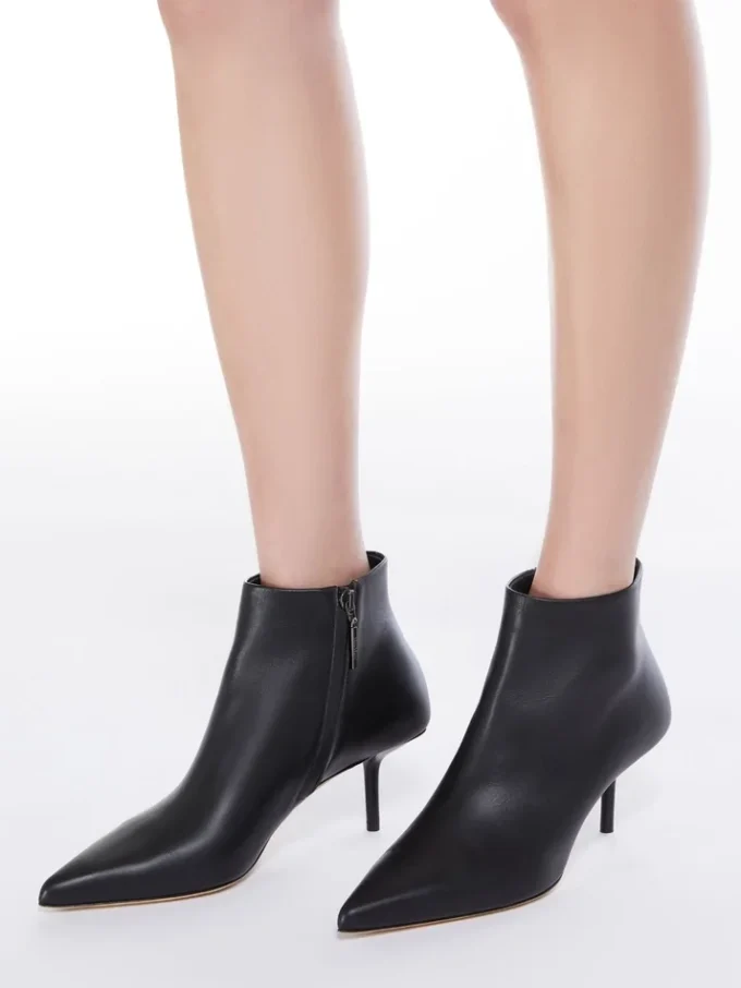 Zip-up leather ankle boots, black